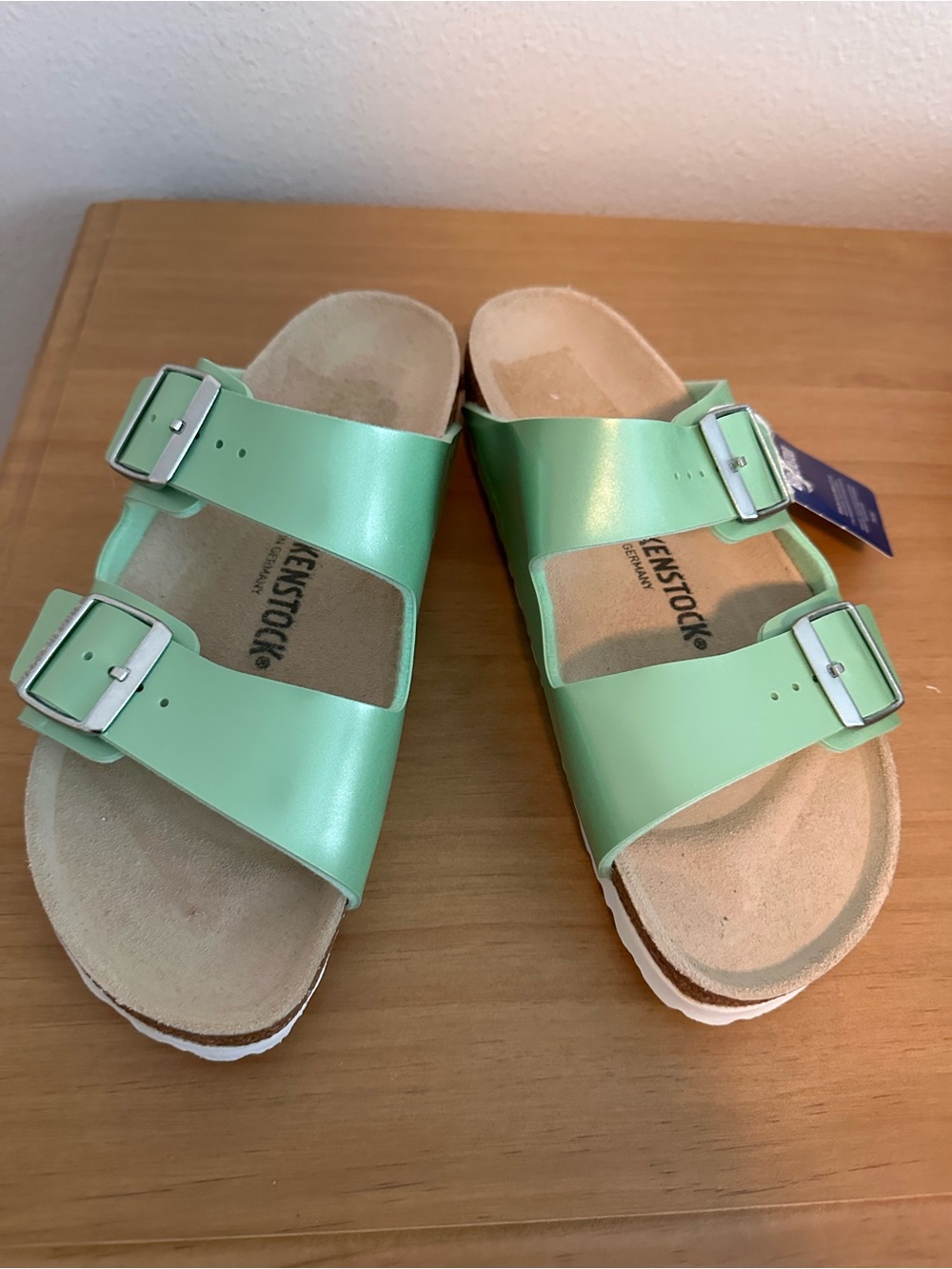 New Birkenstock Arizona Soft Footbed Green Patent Sandals Women EU 41/ US 10
